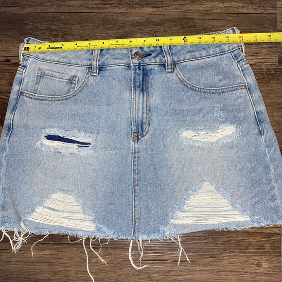 PacSun Blue Distressed Denim Mini Skirt Size 28 100% Cotton - Picture 3 of 6
